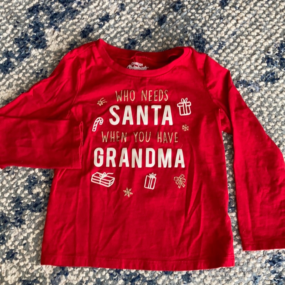 🌊Oshkosh Originals Santa vs Grandma Tee🌊